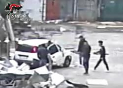 Reggio Calabria, rubavano auto e rivendevano i pezzi: 17 arresti