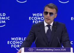 Davos, Macron risponde a Trump: preferiamo il rispetto ai bulli