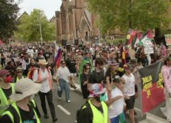 Immigrazione, cortei contrapposti a Sydney per la festa nazionale