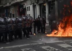 Argentina, manifestazione a Buenos Aires: scontri con la polizia