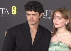 Il red carpet dei Bafta, Monica Bellucci e Sadie Sink rubano la scena