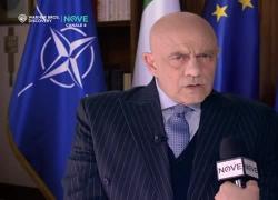 Crozza diventa Crosetto: "Della guerra ho saputo da video di BigMama"