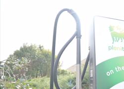 Plenitude e Pininfarina ridisegnano le stazioni di ricarica