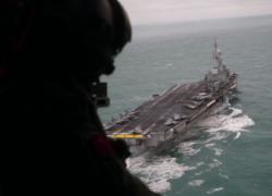 A bordo della Charles de Gaulle, la portaerei che non dorme mai