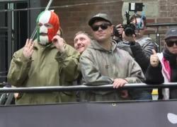 Chiuso il caso contro il rapper O'Hanna, sventol&ograve; bandiera Hezbollah