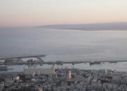 Iran: "Non abbiamo minato Hormuz, ad alcune navi concesso transito"