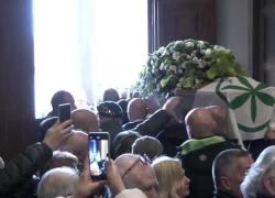 Bossi, terminati i funerali col "Va pensiero" e i cori "Secessione"