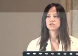 Biennale Musica 2026, Caterina Barbieri nei meandri dell'infanzia