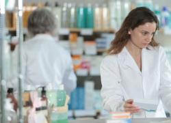 Salute, Cattani (Sanofi): competitivit&agrave; va giocata in Italia e Europa