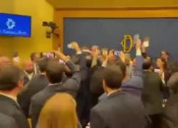 Camera, conferenza stampa su Remigrazione con Casapound interrotta da opposizioni, replica: "Atto mafioso, siamo liberi cittadini" - VIDEO