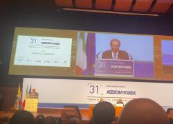 Gros-Pietro (Intesa Sanpaolo): "Il futuro dell'industria finanziaria dipende da persone, strutture operative efficienti e modelli di società inclusivi" 