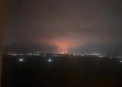 Ucraina, raid Kiev su regioni russe Bryansk, Kursk e Leningrado: abbattuti 122 droni, 3 diretti a Mosca - VIDEO