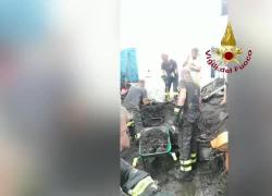 Nubifragio Eolie, a Stromboli fango nelle case e strade chiuse: il VIDEO 
