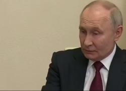 Terre rare in Donbass, Usa e Russia verso la spartizione, Putin apre a Zaluzhny: “Ha il doppio dei consensi di Zelensky, che è un presidente tossico” - VIDEO
