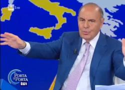 Porta a porta, Bruno Vespa sbotta in diretta tv contro gli autori: "Vi ho visto, smettetela? Rompiscatole" - VIDEO