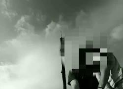 Selfie sui tetti di Genova, denunciati i due studenti equilibristi - VIDEO