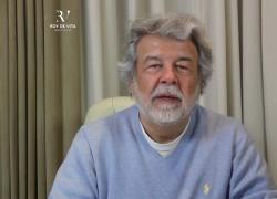 Roy de Vita su intervista di Elly Schlein a Vogue ed armocromia: "Si preoccupa degli LGBTQ e si dimentica 10 milioni di poveri, tra un mecojoni ed uno sticazzi" - VIDEO