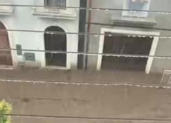 Alluvione Monteforte Irpino, fiumi di fango e frane. Famiglie evacuate - VIDEO
