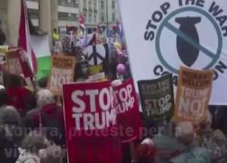 Londra, maxi-protesta "Stop Trump" durante visita di Stato del tycoon, 3mila fuori da Parlamento: bandiere pro-Pal e scritte "End the genocide" - VIDEO