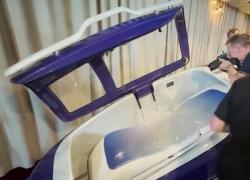 Svizzera, approvato il "baccello della morte" Sarco, capsula per il suicidio assistito tramite iniettamento di azoto nell'aria - VIDEO