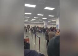 Aeroporto Orio al Serio, guasto tecnico al radar, voli bloccati in partenza e in arrivo, passeggeri trascorrono la notte in attesa - VIDEO