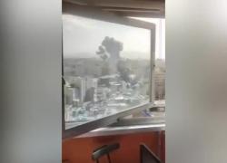 Attacco in Iran, Israele: "Khamenei &egrave; morto, si apre regime change", ma Teheran: "&Egrave; vivo, &egrave; in una localit&agrave; sicura" - VIDEO