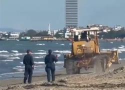 Cervia, Elisa Spadavecchia travolta e uccisa da ruspa in spiaggia, alla guida Lerry Gnoli, nel 2022 aveva investito un uomo col furgone - VIDEO