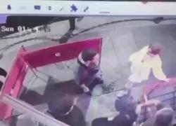 Russia, donna colpisce con due pugni sul volto un immigrato musulmano che la molestava a San Pietroburgo - VIDEO