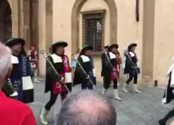 Palio di Siena, il passaggio del Corteo Storico: VIDEO