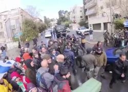 Israele, Netanyahu licenzia capo Shin Bet Ronen Bar, Corte Suprema lo blocca: "Esaminare petizioni", proteste nel paese contro il premier - VIDEO