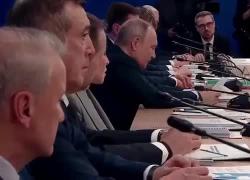 Russia vara piano per attrarre talenti, scienziati, artisti: "da aprile 'talent visa' per agevolare assunzione stranieri qualificati" - VIDEO