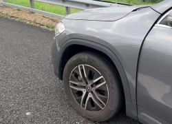 Lodi, lancia sassi sull'A1: i danni all'auto della deputata Gobbato. VIDEO