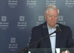 Tel Aviv, senatore Graham esalta il sionismo: "Guerre del futuro partono da qui, se non sei un passo avanti al nemico, soffri" - VIDEO