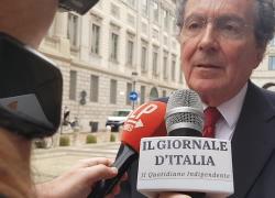 Gros-Pietro (Intesa Sanpaolo): "Distretti forza dell'economia italiana, metteremo a disposizione capitali; taglio dei tassi? BCE in anticipo su FED"
