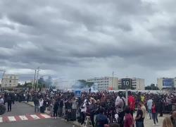 Messi passa al Psg: i fan impazziti festeggiano a Parigi - VIDEO