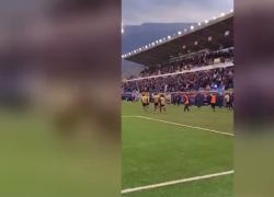 Romano Floriani Mussolini segna il primo gol in serie B, i tifosi esultano col braccio teso per il pronipote del "Duce" - VIDEO