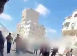 Gaza, bombardamento dell'Idf con droni sul centro città, 12 morti tra cui 3 bambini, colpiti mentre giocavano in bicicletta- VIDEO