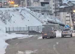 Francia, bus con 15 turisti israeliani ribaltato in un pendio a Belleville, nell&rsquo;incidente morta 12enne, 14 feriti - VIDEO