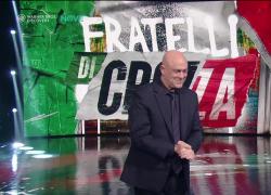 Fratelli di Crozza, il monologo su Giorgia Meloni che difende tutti, da Valditara a Sangiuliano