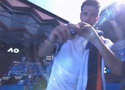 Australian Open, Matteo Berrettini ringrazia l'imodium dopo la prima vittoria: VIDEO