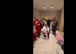 Ferragni, VIDEO del "finto" capodanno in casa con Fedez e figli, il web: "Non ti vogliamo vedere, nasconditi" 
