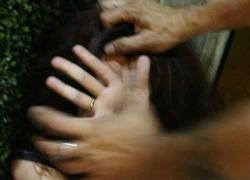 Latina, ragazza di 16 anni violentata da uno sconosciuto nella minicar del fidanzato. Nessuna traccia del colpevole