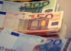 Intesa Sanpaolo, risparmio degli italiani nel 2021: il 36,8% ha visto ridursi o azzerarsi le proprie entrate causa pandemia