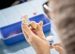 "Vaccino Covid a mRNA: problemi di tossicità nelle proteine e nanoparticelle lipidiche": lo studio di 3 scienziati ex Moderna
