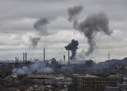 Ucraina, Russia viola spazio aereo danese, in corso evacuazione civili da Azovstal