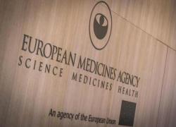 Novavax, Ema: "Possibile nesso tra vaccino e miocarditi"