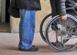 Il Parlamento si inventa il "bollino etico": le aziende non assumono persone con disabilità ma prendono il "premio" se aggiustano la loro immagine
