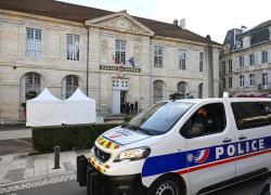 Belgio, allarme bomba, chiuse 27 scuole a Bruxelles e nel Brabante vallone: "Uso di esplosivi se non viene pagato un riscatto"