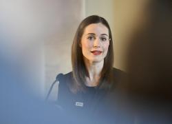  Finlandia, Sanna Marin lascia politica dopo entrata nella Nato e batosta elettorale: assunta nella no profit di Blair