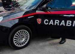 35enne madre di due bambini accoltellata ripetutamente sotto casa a Qualiano (Na) nella serata di sabato; è in condizioni disperate   